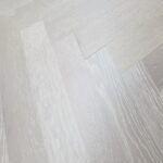 Residence Herringbone - Silver Grey Uv Lacquered - RIGHT