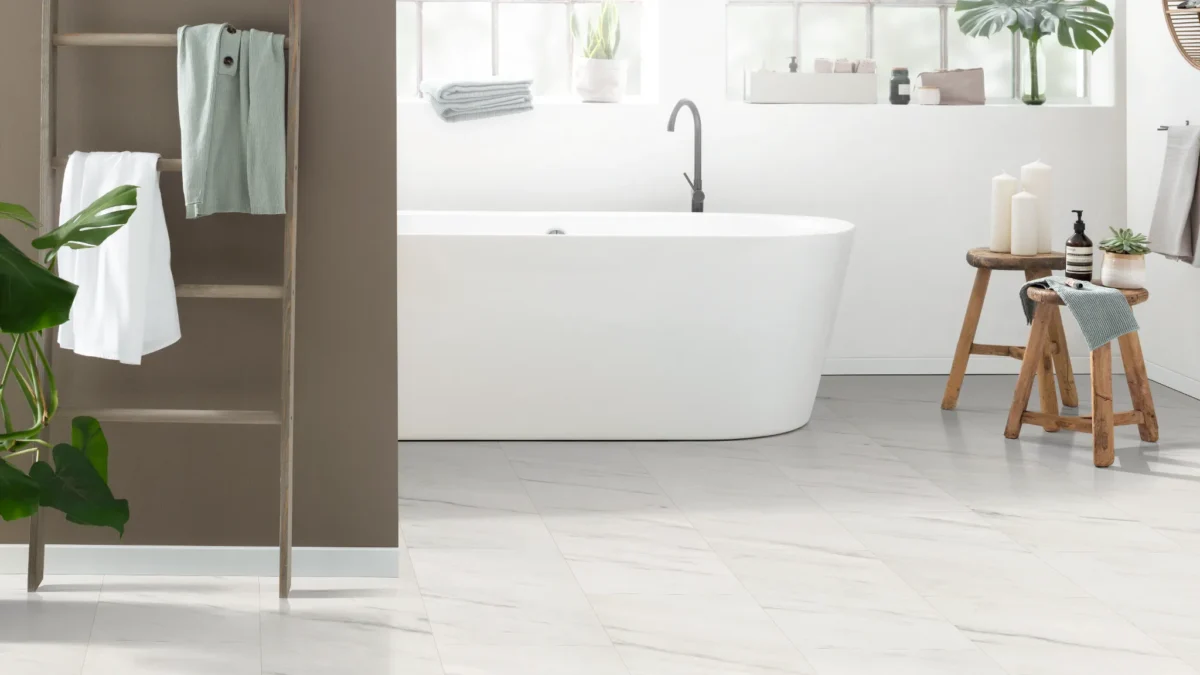Egger Nature Sense 8/32 Aqua & Kingsize - White Levanto Marble - Image 2